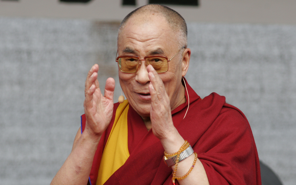 spiritual guru, dalai lama speaking to an audience