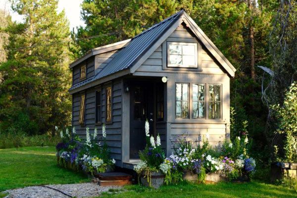 Off grid tiny house in the mountains