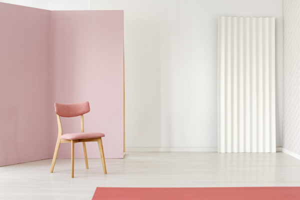 decluttered, clean space that can benefit your health