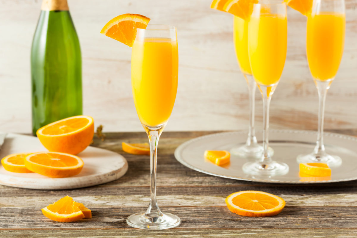mimosas with orange slices