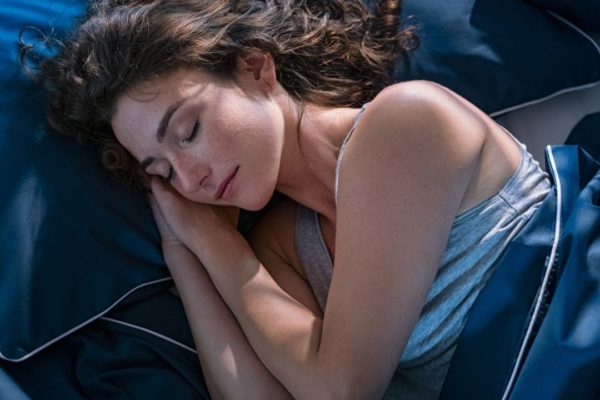 someone using the Hatch Restore 2 Sunrise Alarm